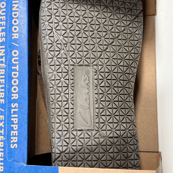 Clarks Men's Size 10 Brown Suede Moccasin Slippers Plaid Lined Indoor/Outdoor - Picture 9 of 9